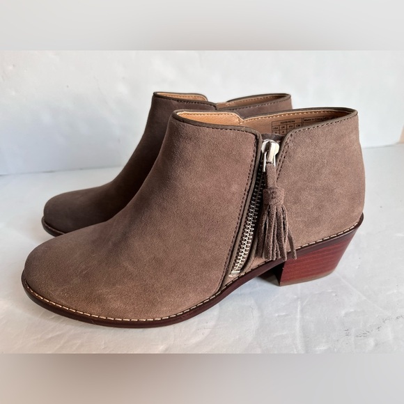 Vionic Joy Serena Orthotic Suede Ankle Boots Womens 6 Taupe Comfort Side Zip - Picture 2 of 7